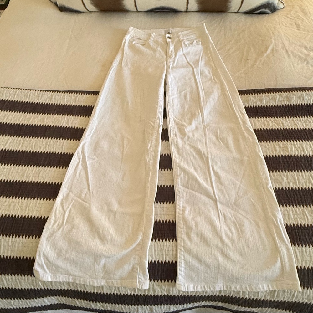 Iris & Ink White Wide Leg Crop Jeans